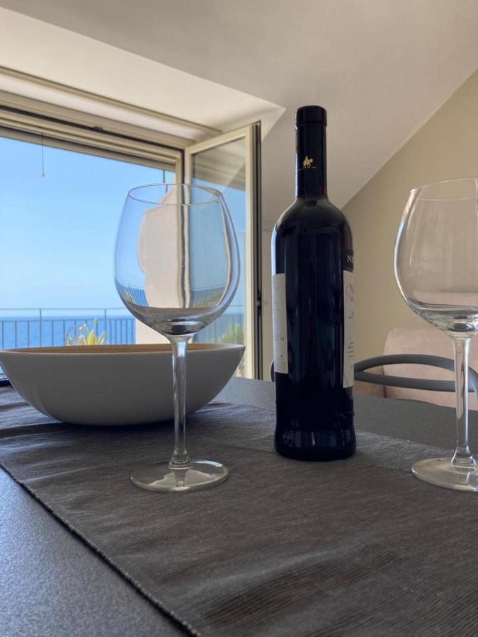 Soffio Dal Mare Apartman Letojanni Kültér fotó